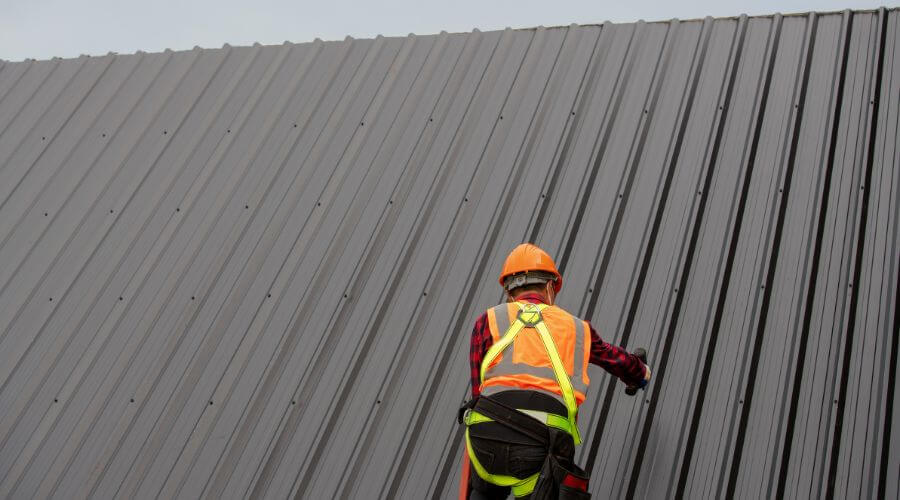 Expert top industrial roofings services in Olmito, TX